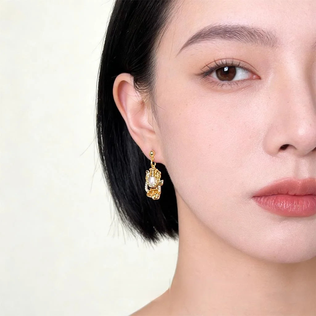 Niche Designer Vintage French Lantern Drop Earrings Copper Pearl Zircon Geometric Oval