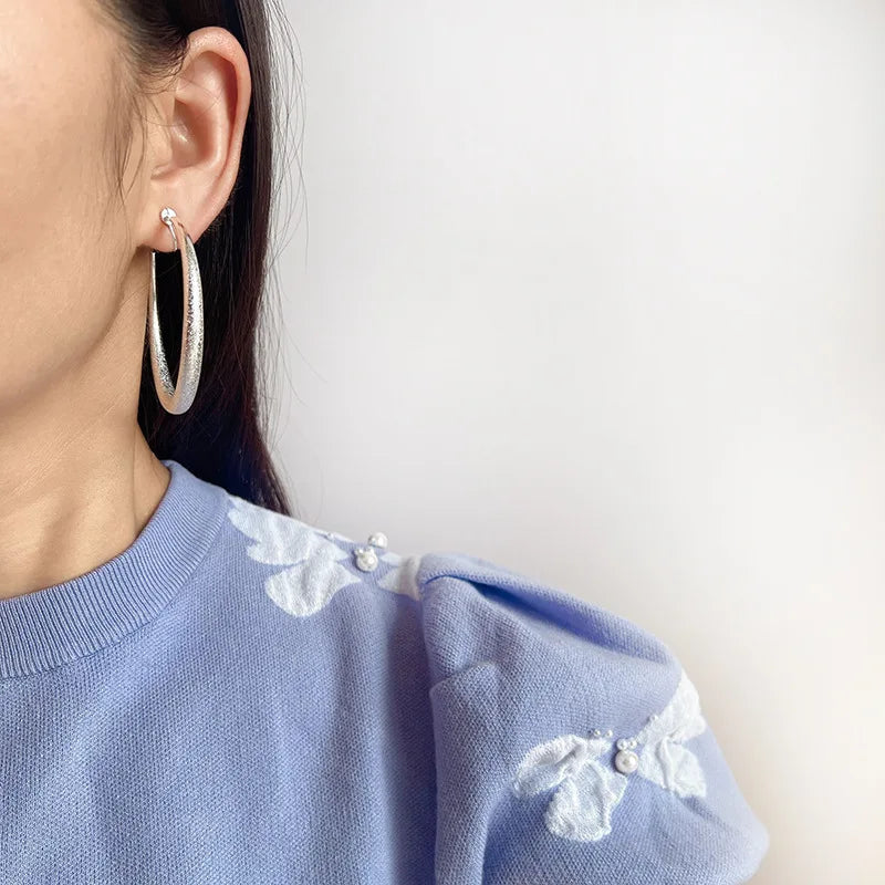 Vintage Frosted Alloy C-Shaped Hoop Stud & Clip On No Piercing Spiral Disc Women's Statement Earrings