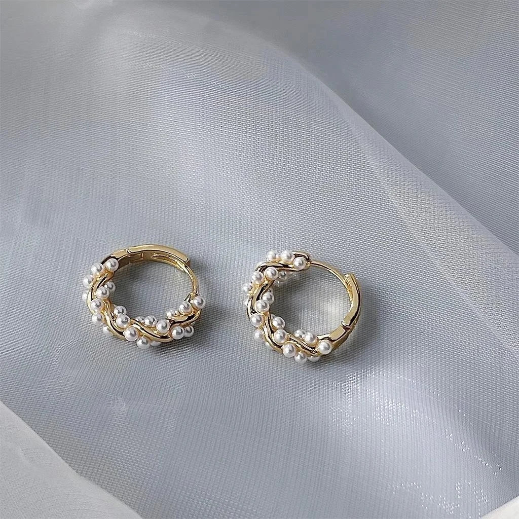 14K Gold Plated Copper Pearl Hoop Earrings Geometric Round High-End Trendy 2025 Design