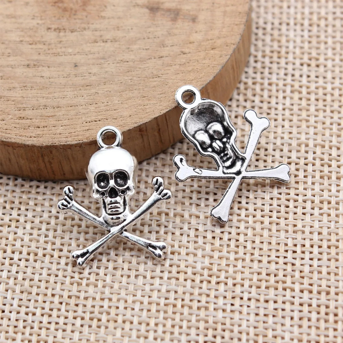 23x20mm 1.25g Antique Silver Zinc Alloy Skull Charm Pendant for DIY Bracelet Necklace Jewelry Making