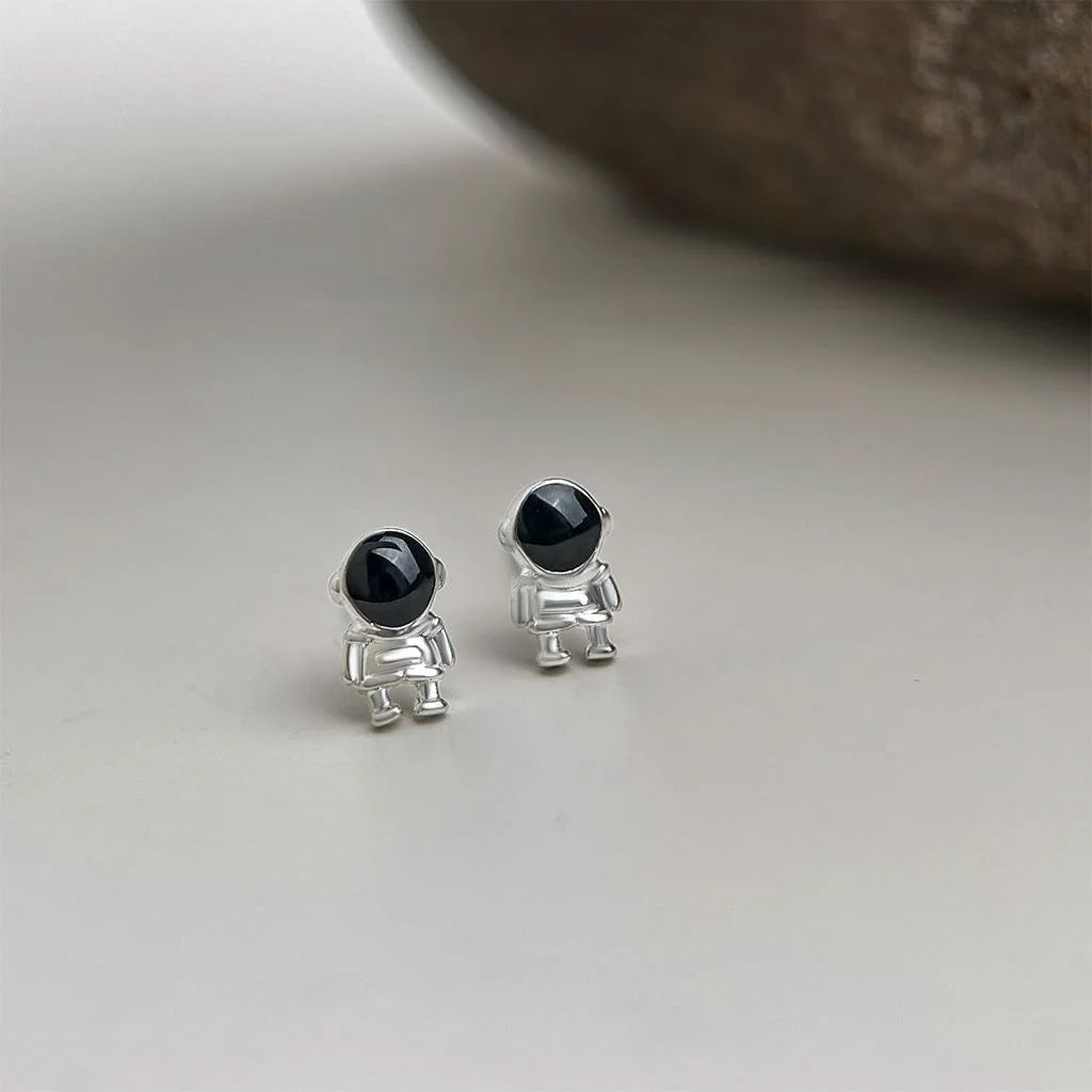 Creative Cute Astronaut Copper Stud Earrings With Silver Plated Pins And Enamel Cartoon Design
