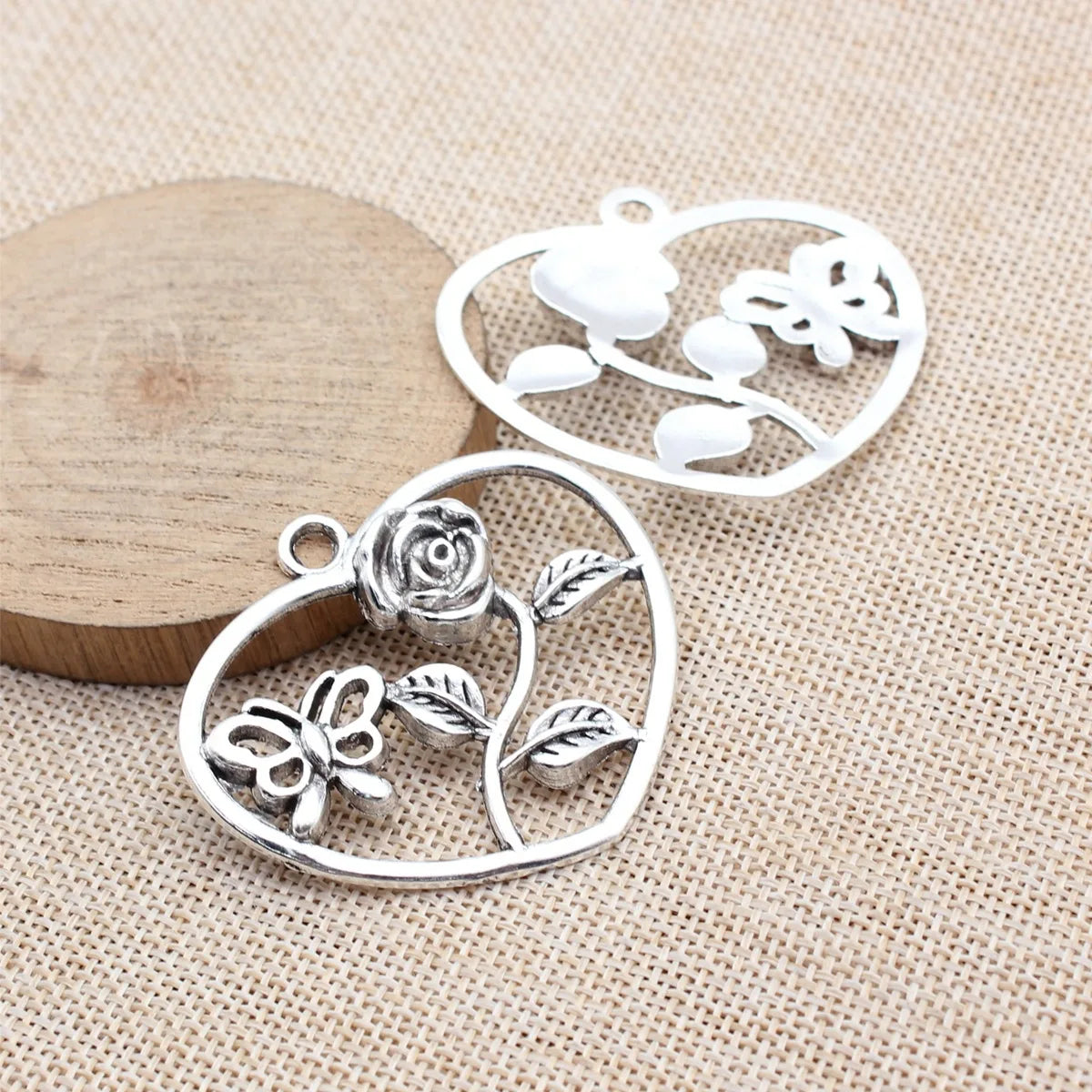 52x46mm 10.1g Antique Silver Zinc Alloy Butterfly Flower Heart Charm Pendant for DIY Jewelry Making