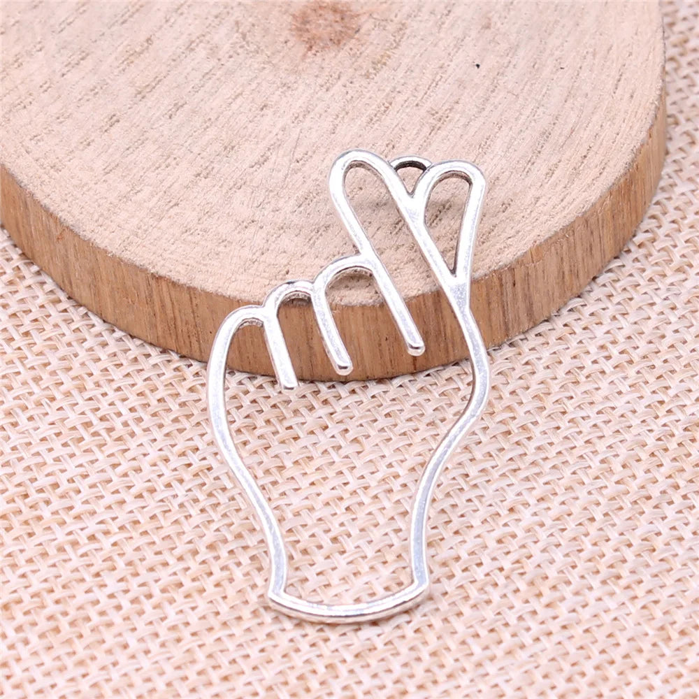 42x29mm 2.64g Antique Silver Zinc Alloy Openwork Love Hand Gesture Hollow Charm Pendant for DIY Jewelry Making