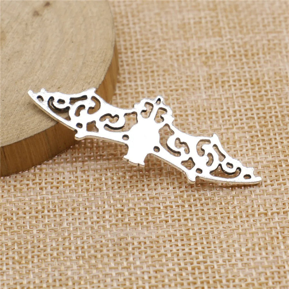 56x19mm 3.6g Antique Silver Zinc Alloy Bat Charm Pendant for DIY Halloween Jewelry Making