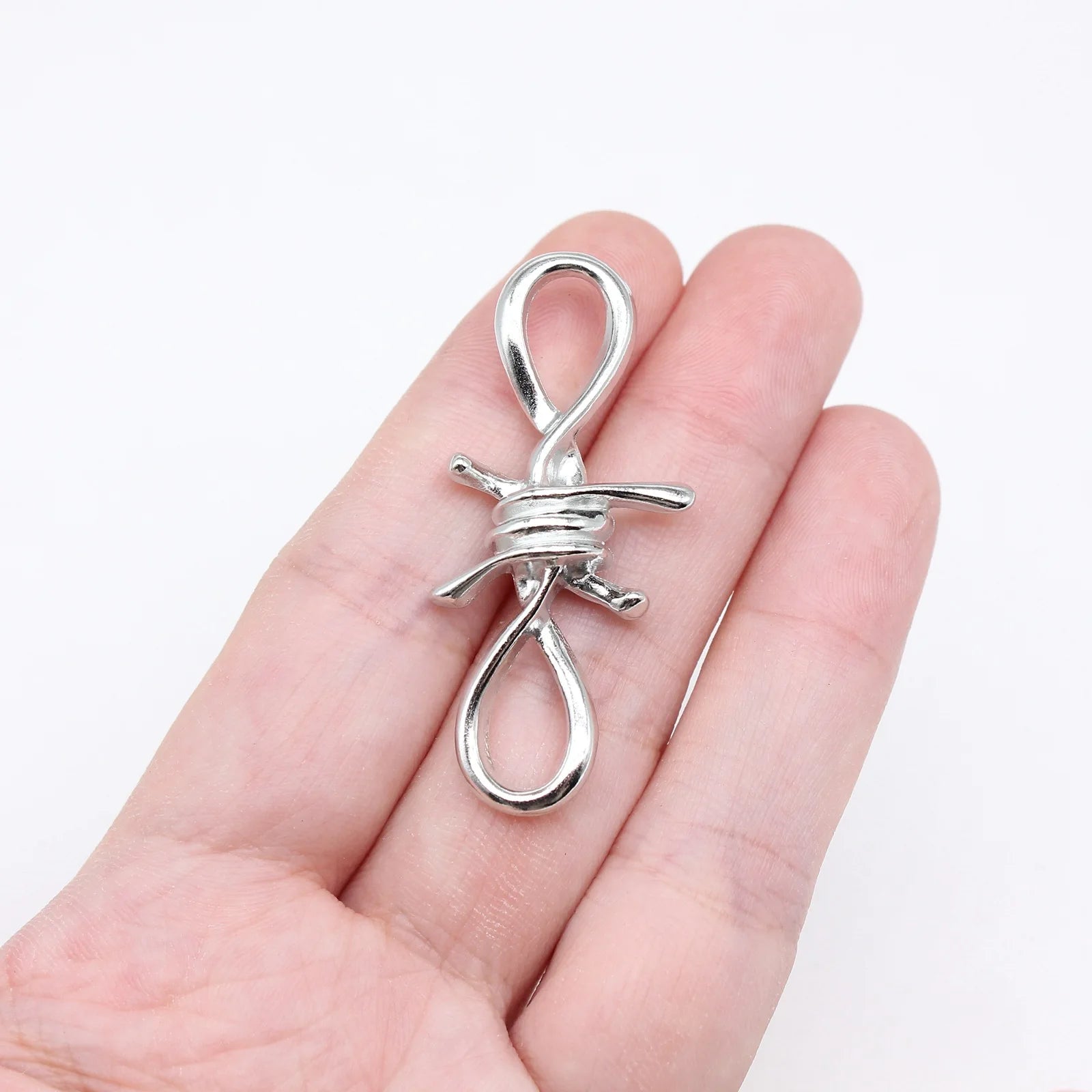 45x19mm 5.6g Multicolor Zinc Alloy Twisted Thorn Rope Knot Connector Charm for DIY Bracelet Making