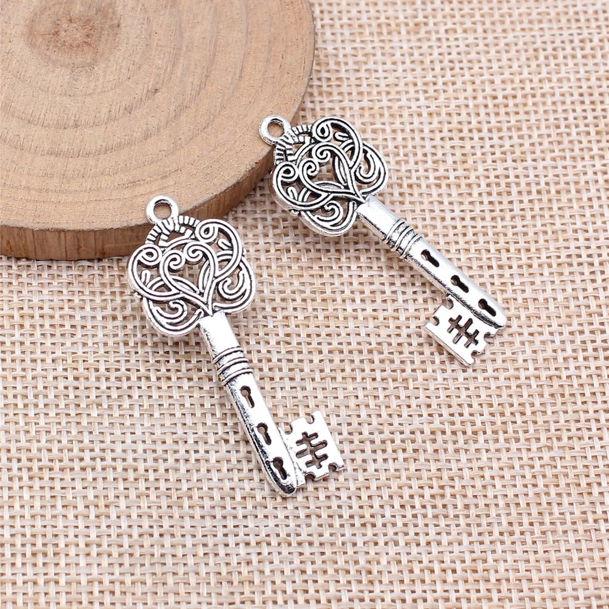 43x16mm 3g Antique Silver Tone Zinc Alloy Key Charm Pendant for Necklace Bracelet DIY Jewelry