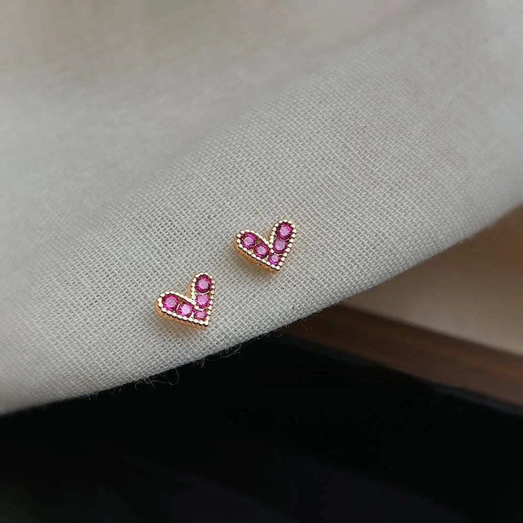 Mini Rose Red Heart Bear Zircon Stud Earrings For Women Fresh Minimalist Commuter Jewelry