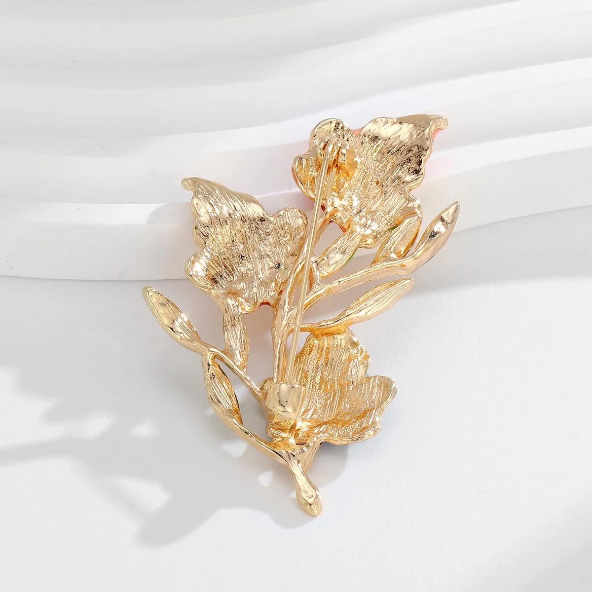 Elegant Enamel Flower And Leaf Brooch, Gold Tone Alloy Floral Lapel Pin Corsage Suit Accessory Gift