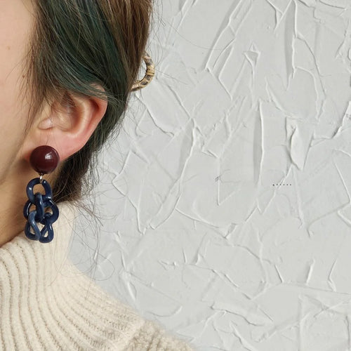 Acrylic Geometric Chain Drop Earrings With Silver Plated Pins, Hong Kong Style Fashion Jewelry