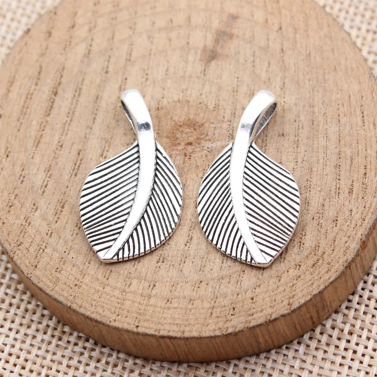 28x15mm 2.1g Multicolor Zinc Alloy Leaf Charm Pendant for DIY Necklace Bracelet Jewelry Making