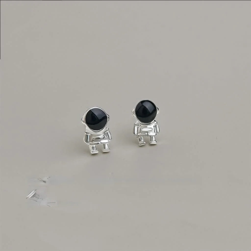 Creative Cute Astronaut Copper Stud Earrings With Silver Plated Pins And Enamel Cartoon Design