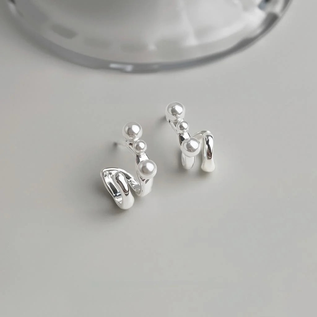 Sweet Cool Copper Wave Geometric Pearl Stud Earrings With Silver Plated Pins