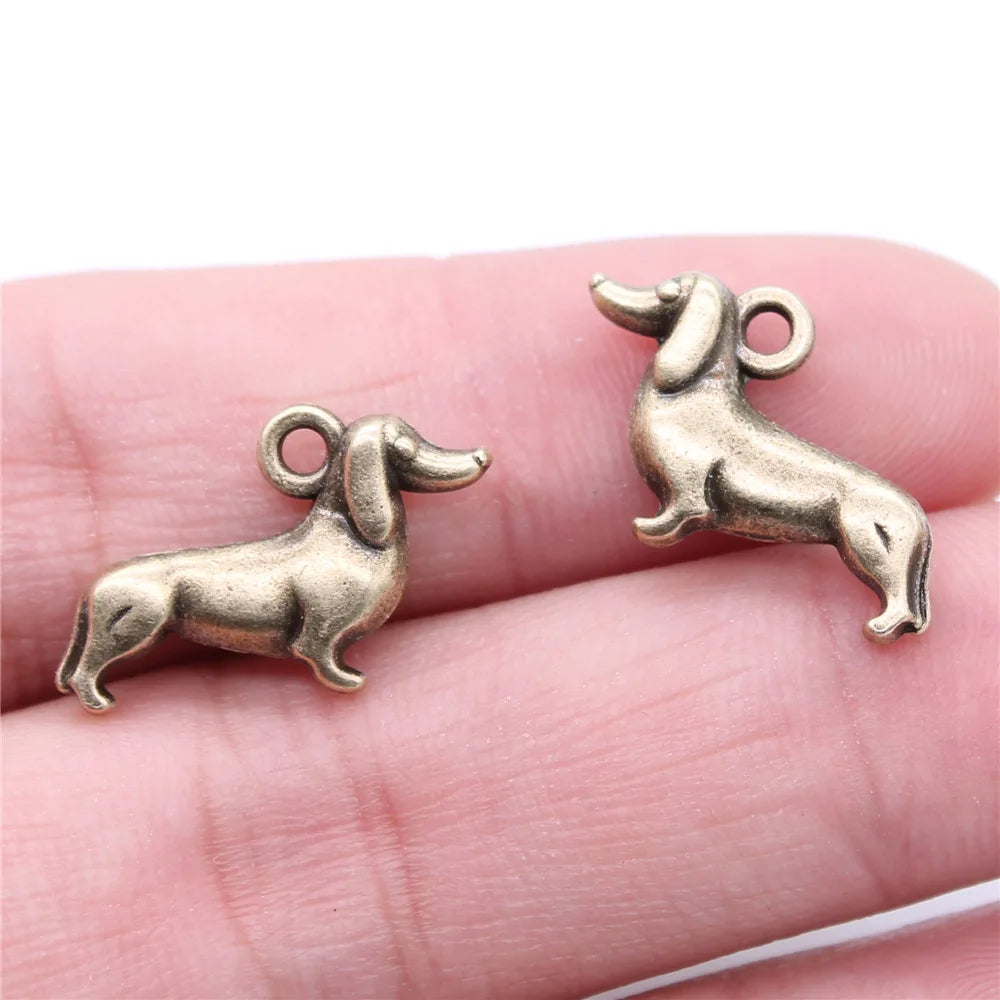 22x12mm 1.81g Antique Bronze Zinc Alloy Dachshund Dog Charm Pendant for DIY Necklace Bracelet Making