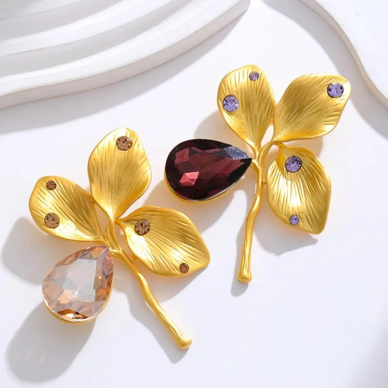 Vintage Four Leaf Clover Brooch With Purple Rhinestones And Red Crystal, Elegant Alloy Lapel Pin Gift