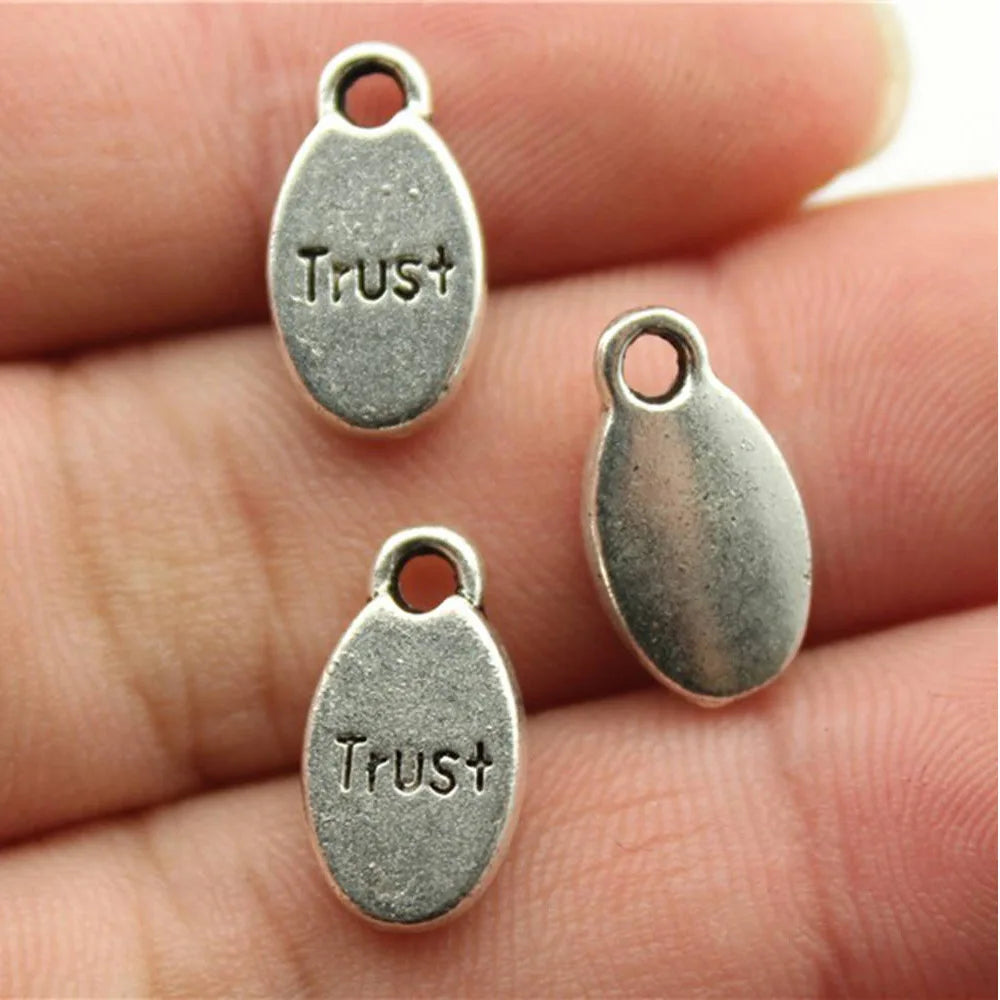 15x8mm 1.4g Multicolor Zinc Alloy Trust Word Letter Charm Pendant for DIY Bracelet Necklace Jewelry Making