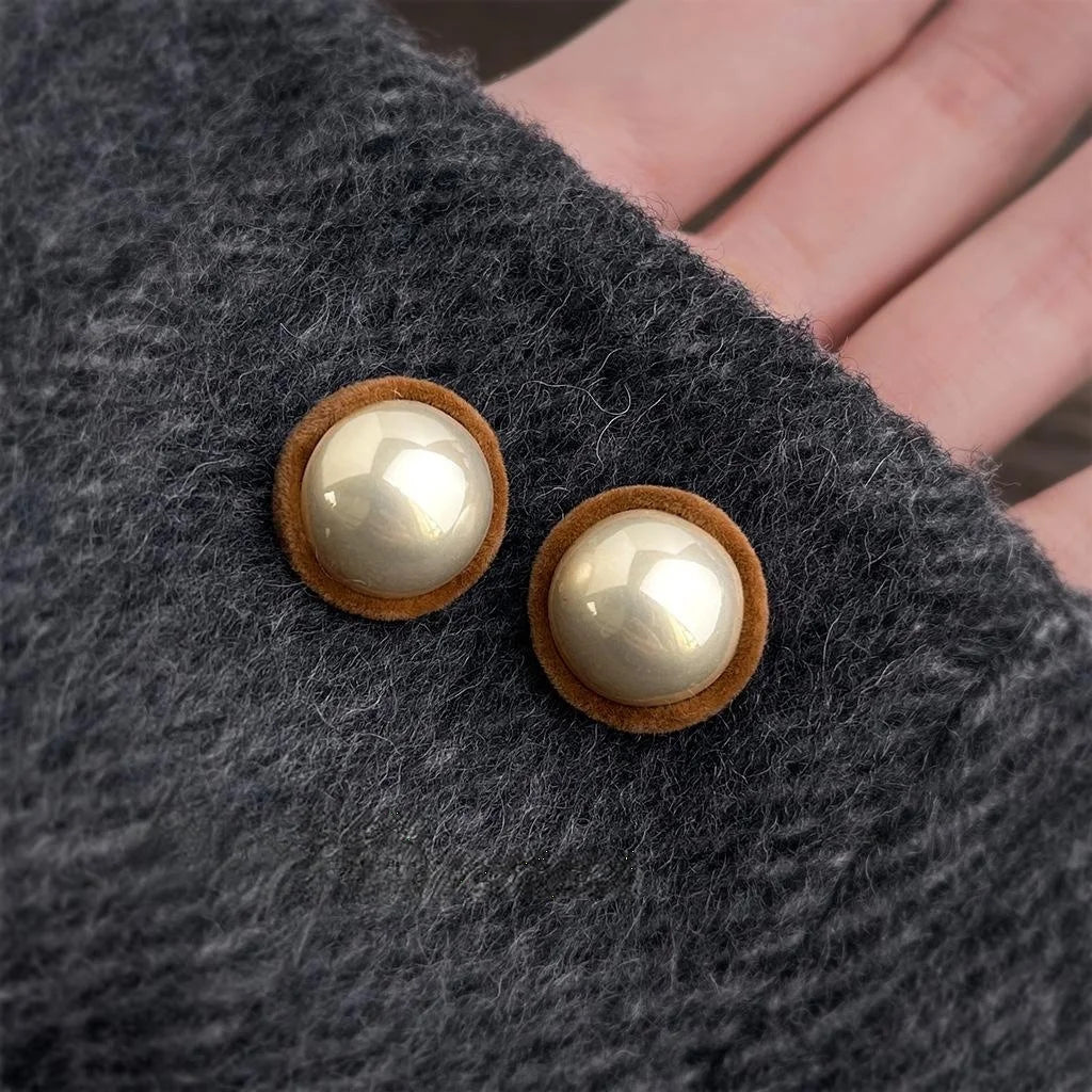 Hong Kong Style Round Geometric Flocked Pearl Stud Earrings For Women