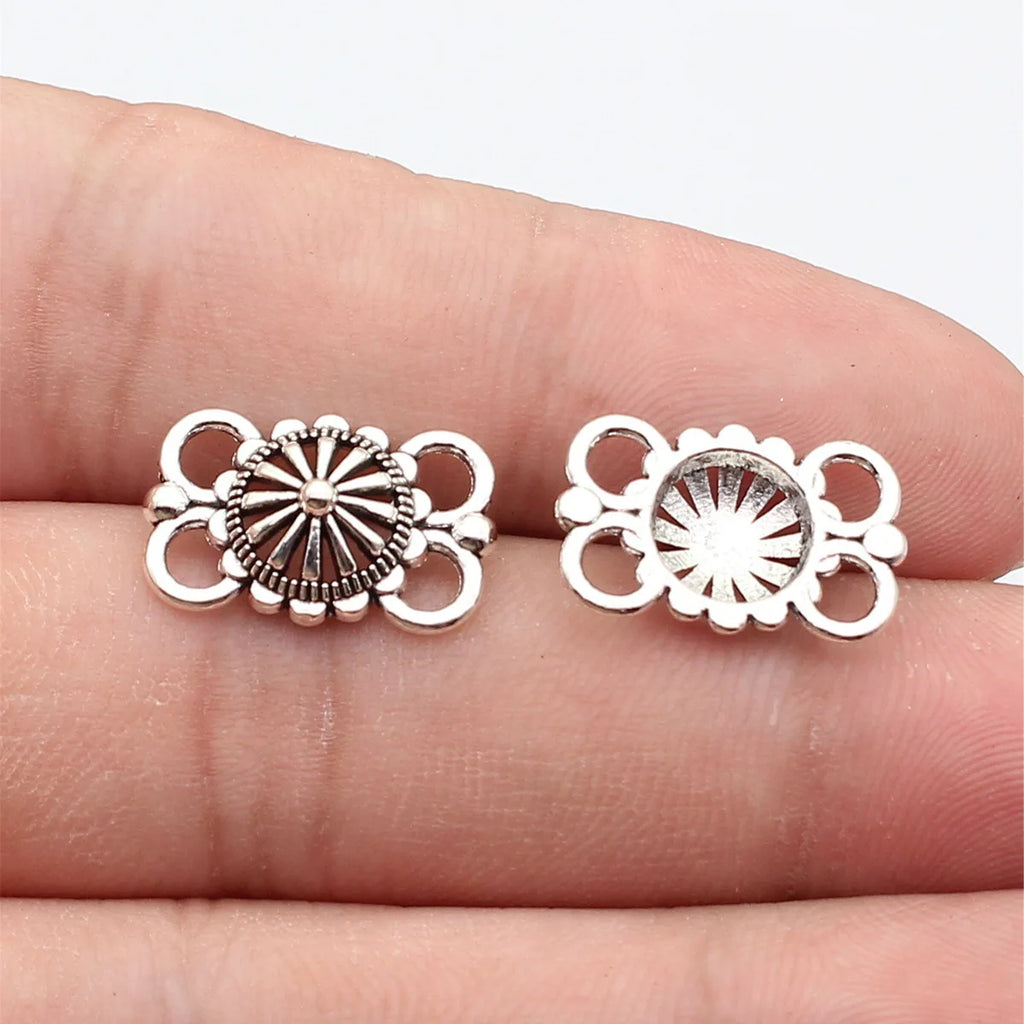 17x11mm 0.77g Antique Silver Zinc Alloy Flower Four-Hole Connector Charm for DIY Bracelet Jewelry Making