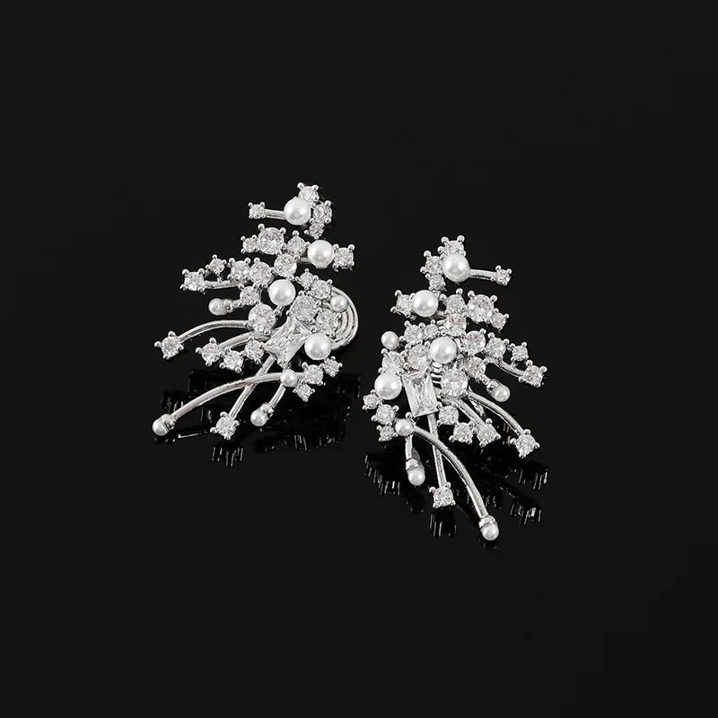 Elegant Luxury Firework Swirl Pearl Zircon Alloy Stud & Clip On No Piercing Statement Earrings