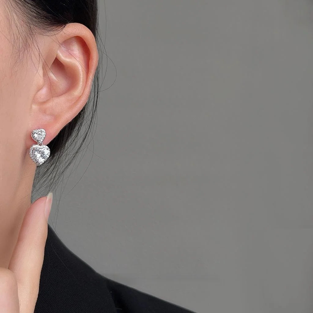 Light Luxury Heart Zircon Stud Earrings Silver Plated Copper Sparkling Elegant Jewelry