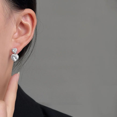 Light Luxury Heart Zircon Stud Earrings Silver Plated Copper Sparkling Elegant Jewelry
