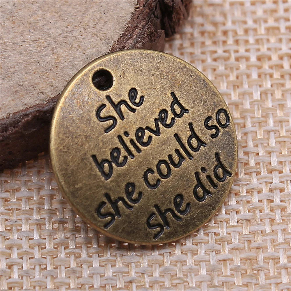 22mm 2.5g Zinc Alloy She Believed She Could So She Did Quote Letter Charm Pendant for DIY Bracelet