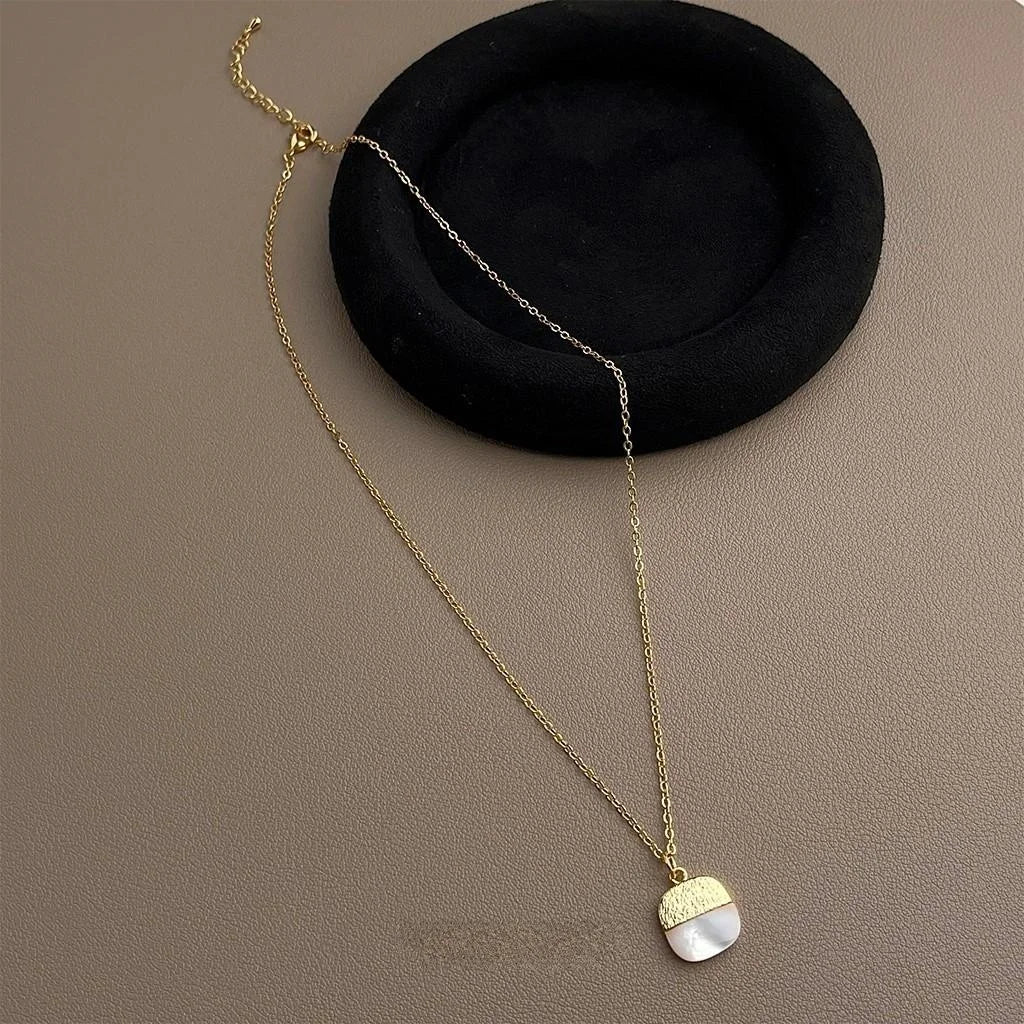18K Gold Plated Copper Shell Geometric Square Pendant Necklace Light Luxury Clavicle Chain