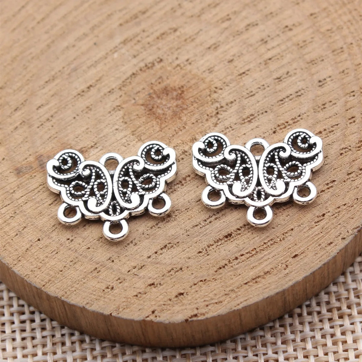 18x15mm 1.15g Antique Silver Zinc Alloy Earring Connector Charm for DIY Earrings and Jewelry Making