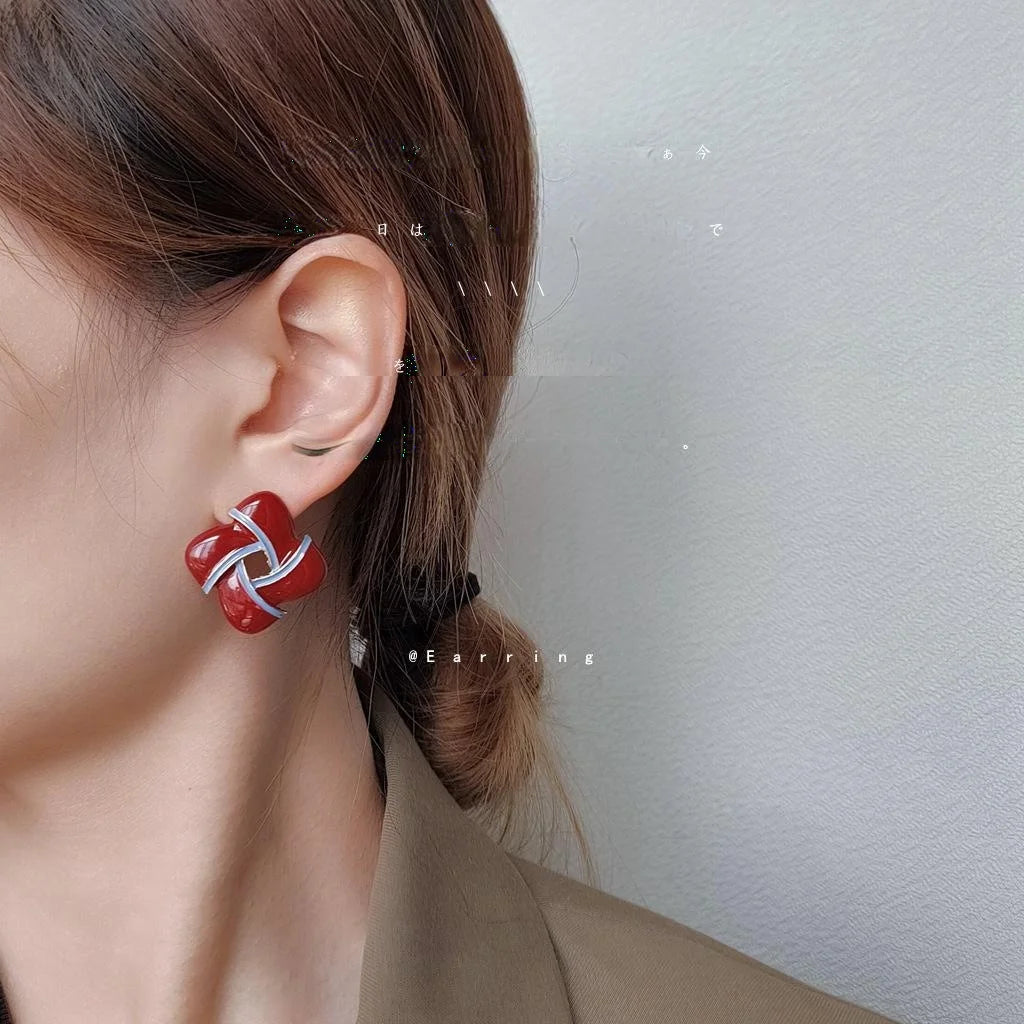 French Vintage Red Square Enamel Alloy Flower Stud Earrings Light Luxury Geometric Jewelry