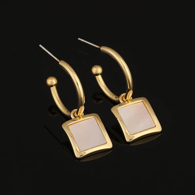 Elegant Gold Alloy Spiral Hoop Square Natural Shell Stud & Clip On No Piercing French Style Earrings