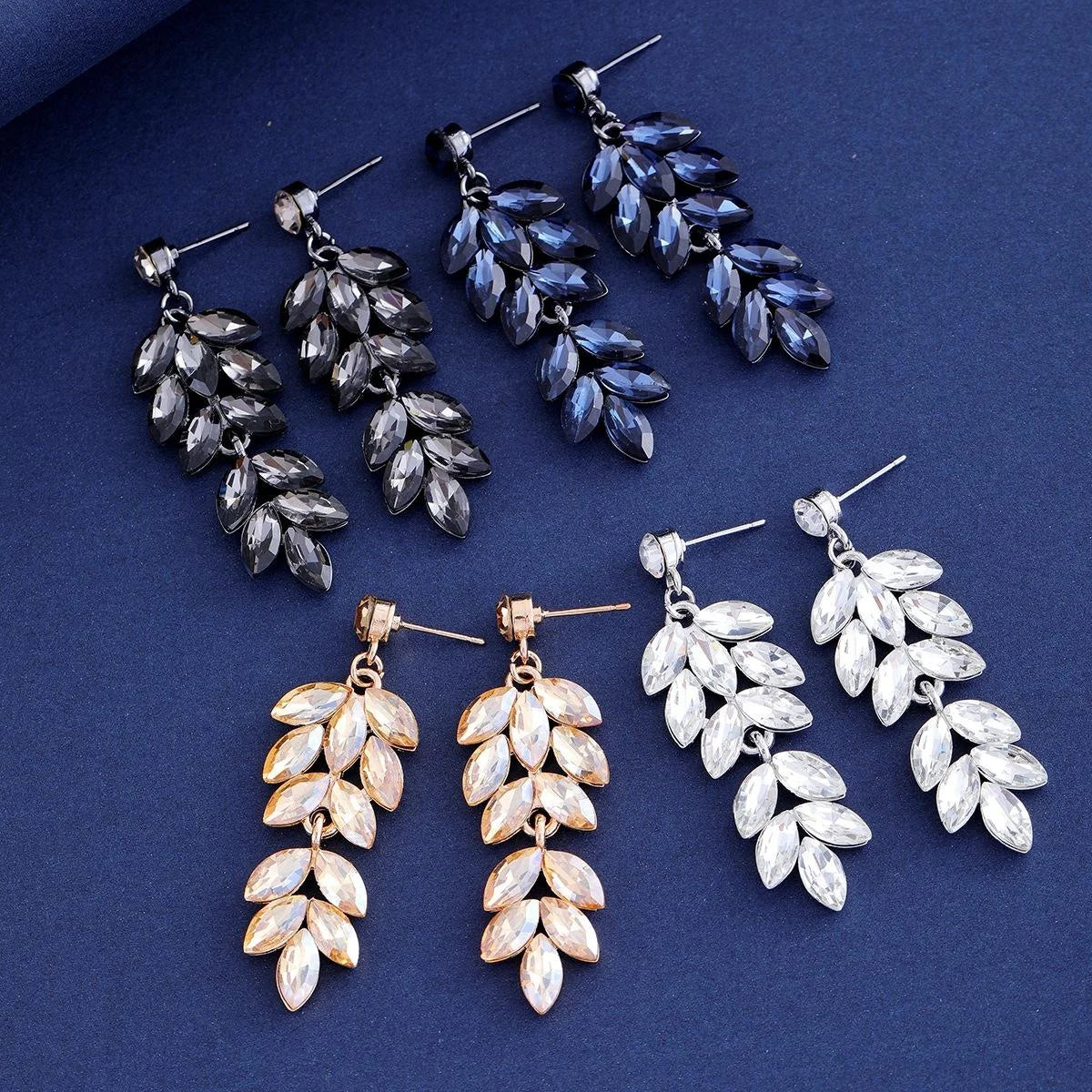 Elegant Long Drop Earrings With Champagne Crystal Leaf Rhinestones For Women Wedding Party Banquet Gift