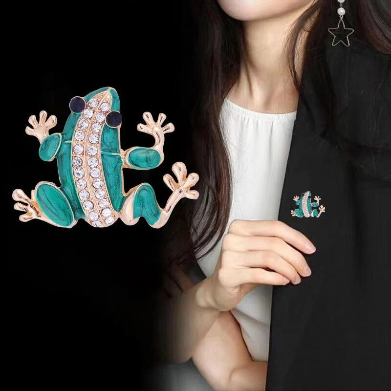 Cute Green Enamel Frog Brooch With Rhinestones, Gold Tone Alloy Lapel Pin Corsage Suit Accessory Gift