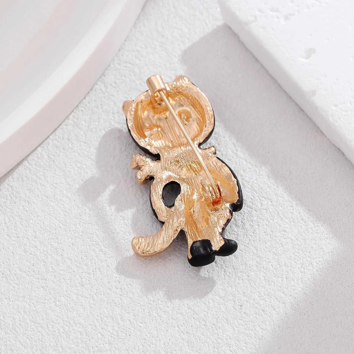 Elegant Black Cat Enamel Brooch With Rhinestone Collar, Cute Animal Lapel Pin Corsage Suit Accessory Gift