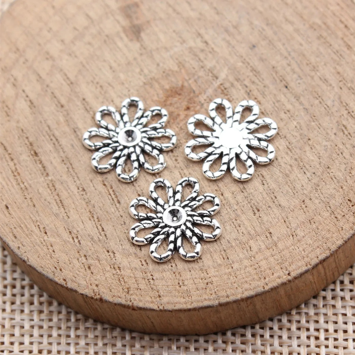 13x13mm 0.51g Multicolor Zinc Alloy Flower Filigree Charm Pendant for DIY Earrings Bracelet Jewelry