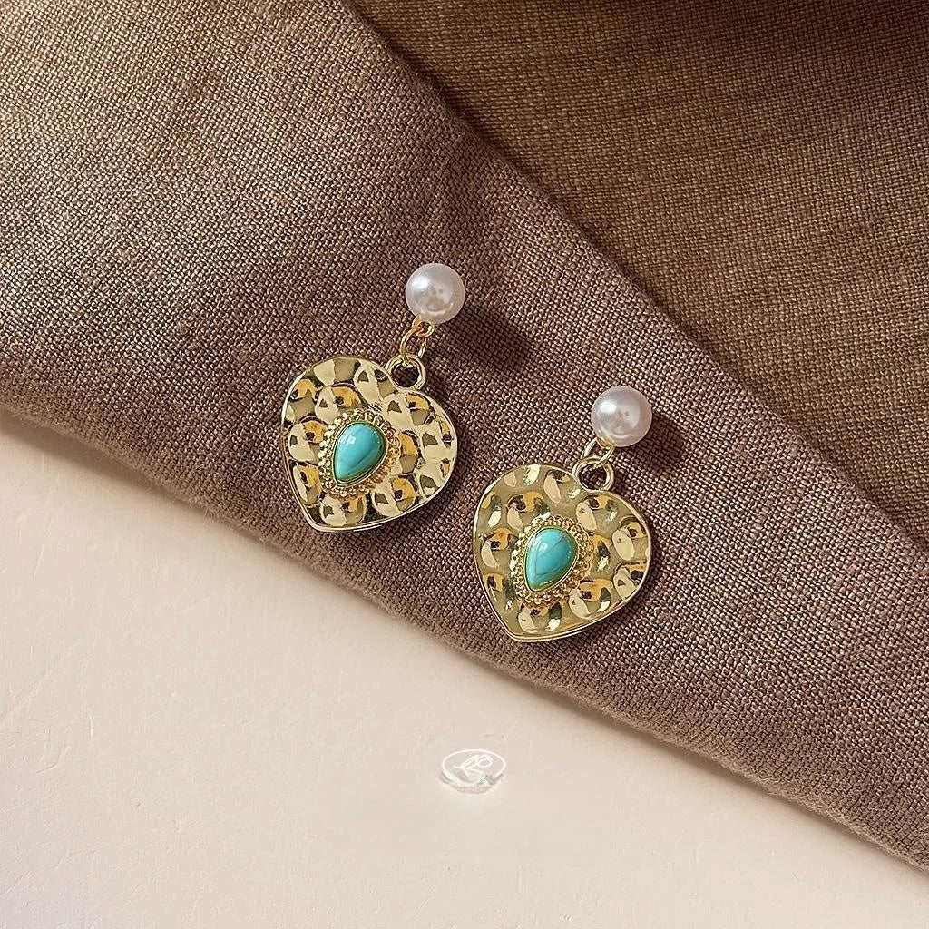 Vintage Court Style Synthetic Turquoise Heart Stud Earrings Copper Metal