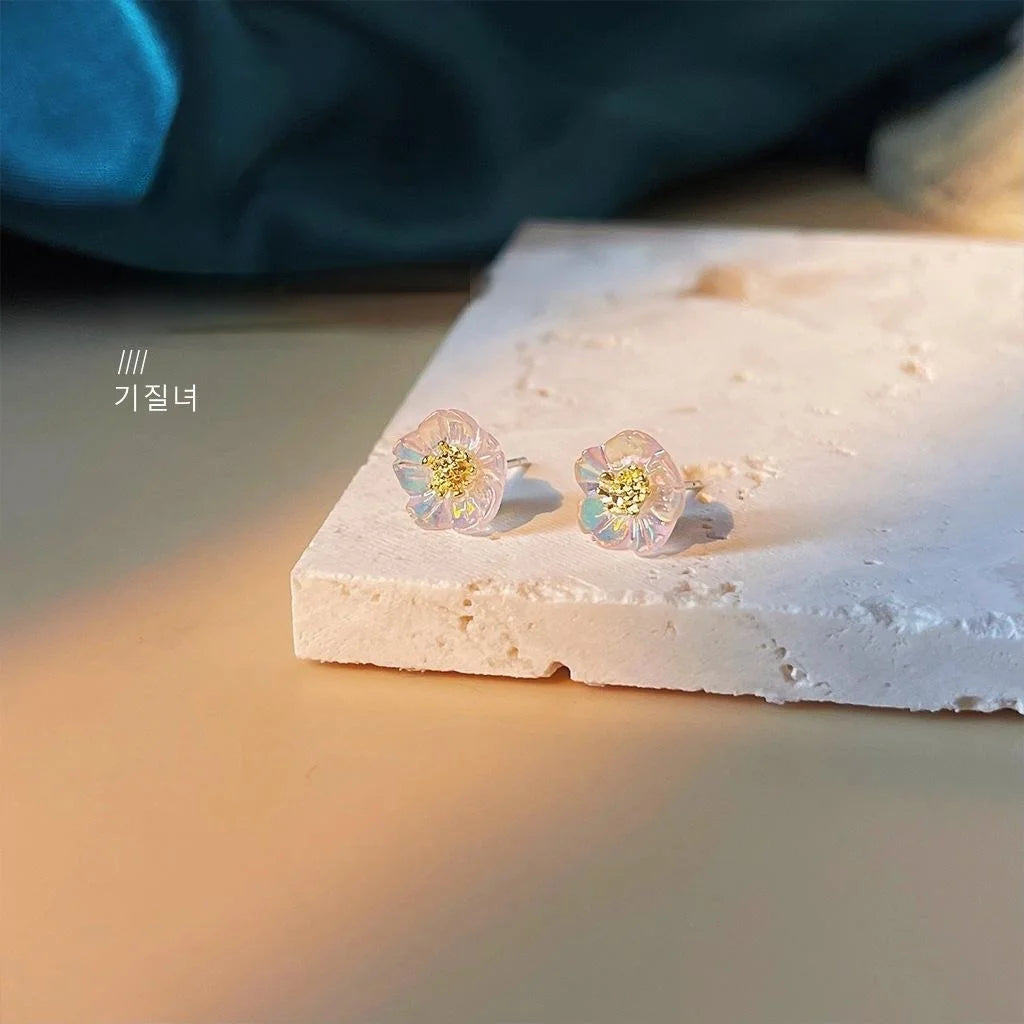 Fresh Sweet Mini Resin Flower Stud Earrings With Silver Plated Pins For Women