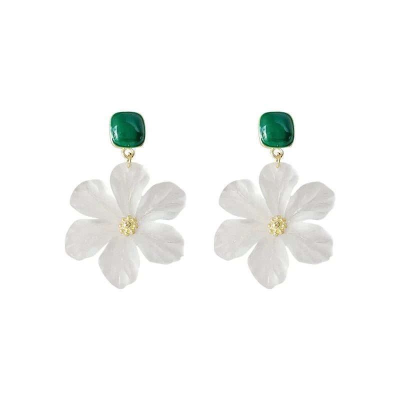 14K Plated Acrylic Flower Stud Earrings Elegant Minimalist Versatile Jewelry