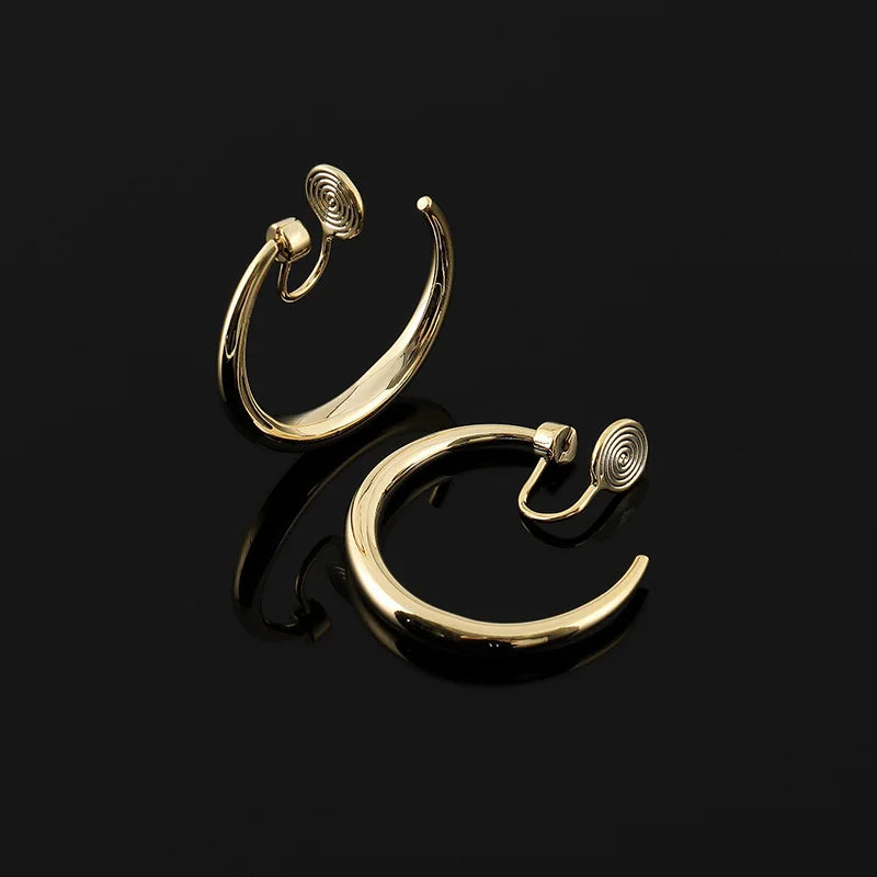 Elegant Gold Alloy Spiral Disc C Hoop Stud & Clip On No Piercing Minimalist Rotating Hoop Earrings