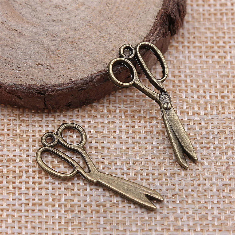 30mm 1.1g Multicolor Zinc Alloy Scissors Charm Pendant for Sewing Theme DIY Jewelry Making