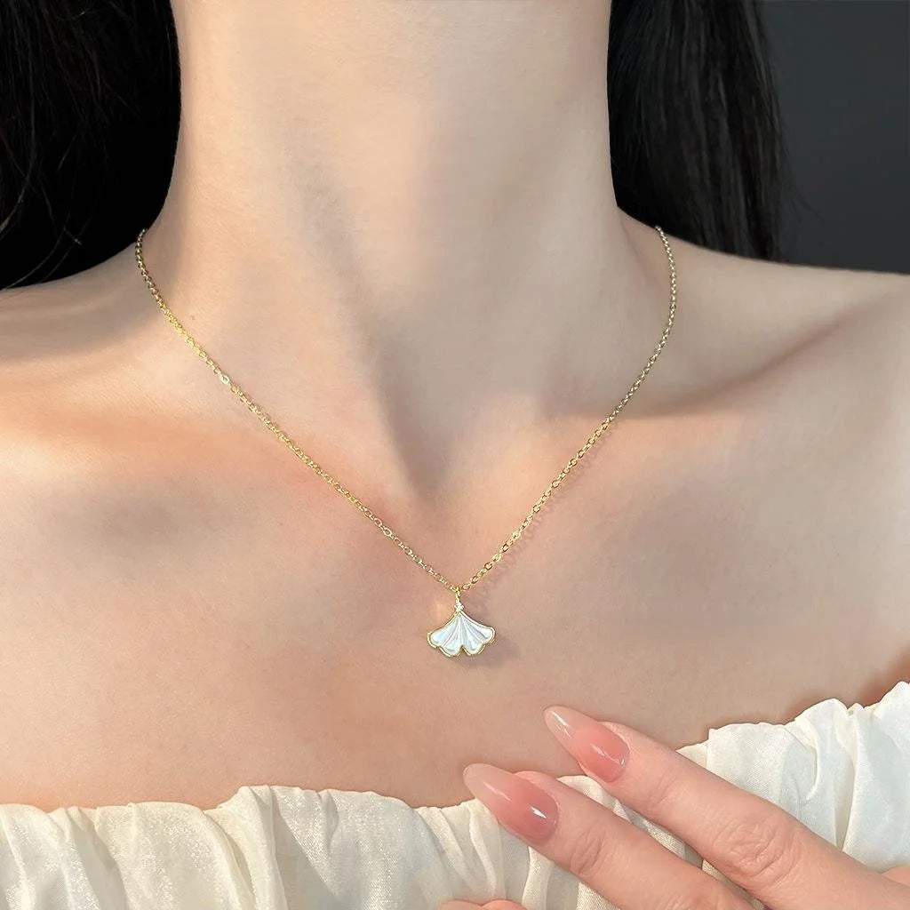 Tarnish Resistant 18K Gold Plated Copper Mother Of Pearl Ginkgo Leaf Luxury Necklace