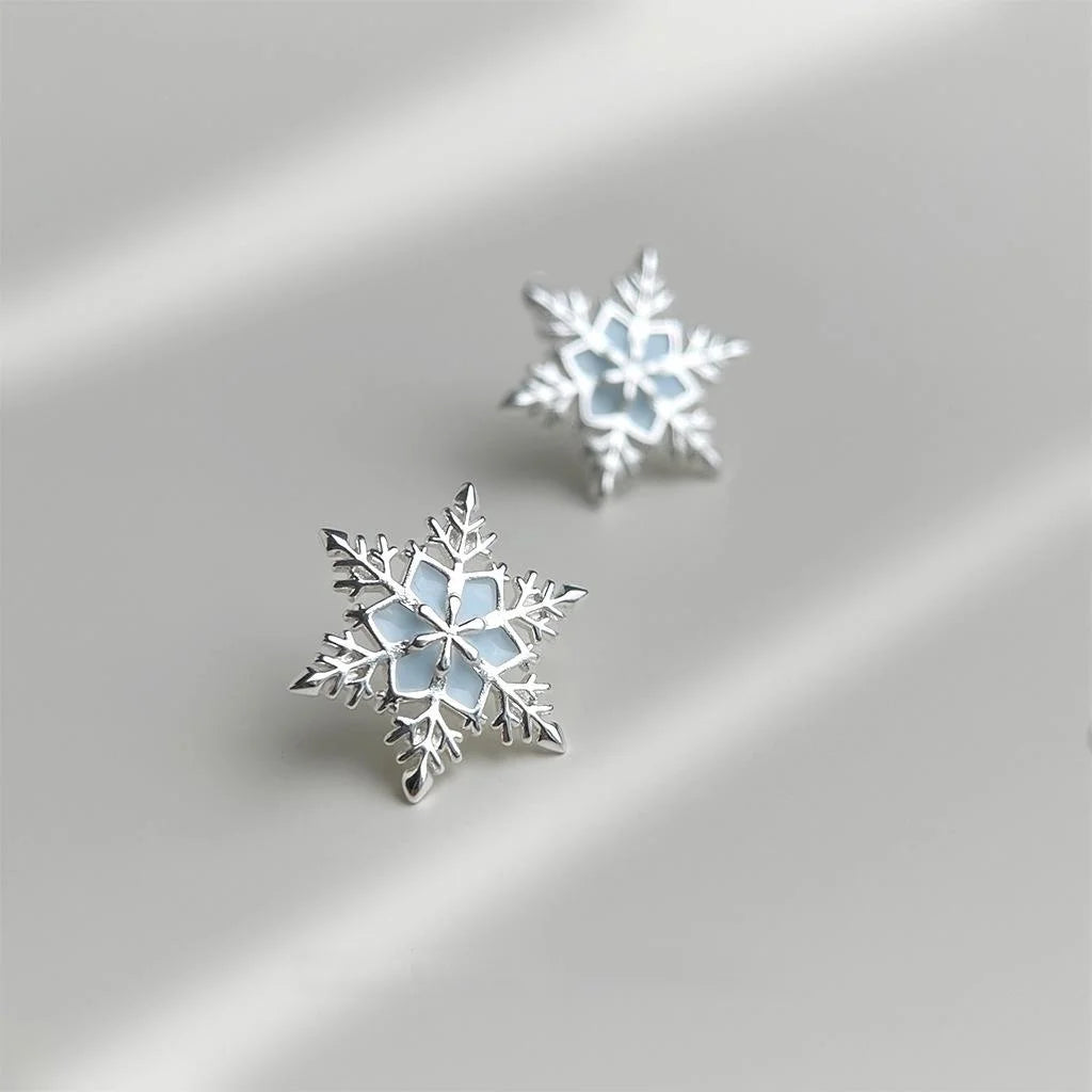 Fresh Sweet Silver Plated Copper Snowflake Stud Earrings Elegant Summer Designer Jewelry