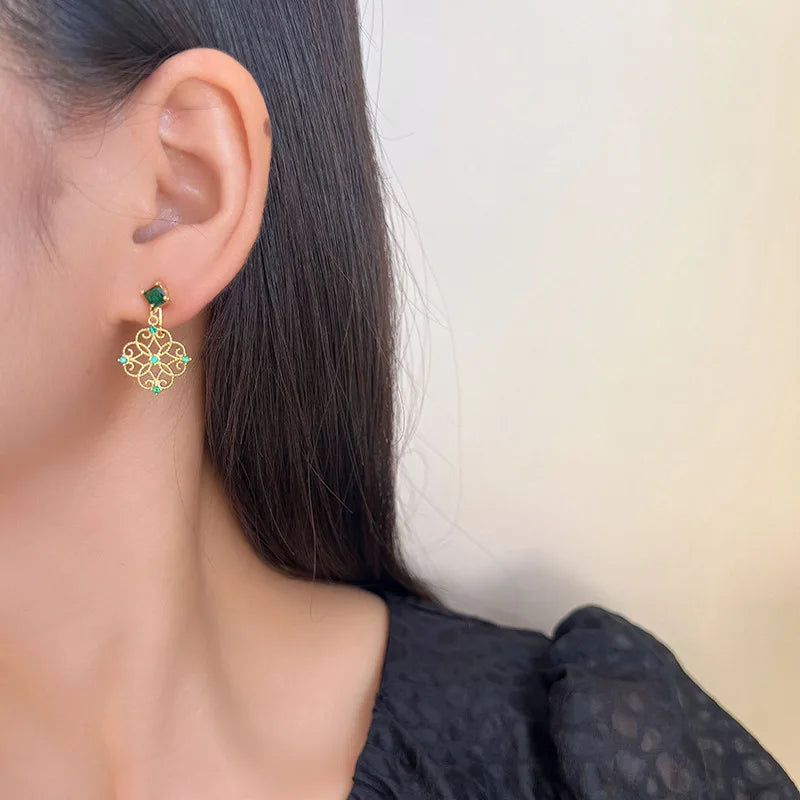 Vintage Chinese Style Green Zircon Geometric Filigree Disc Stud & Clip On No Piercing Earrings