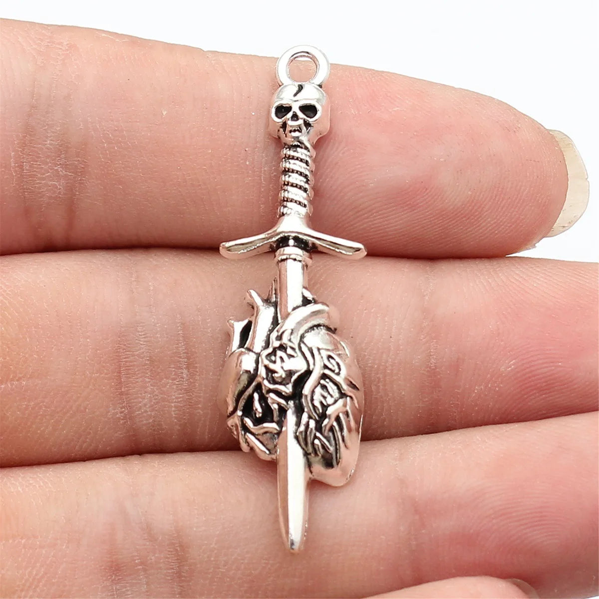 49x14mm 2.9g Antique Silver Tone Zinc Alloy Skull Sword Heart Charm Pendant for Gothic DIY Jewelry