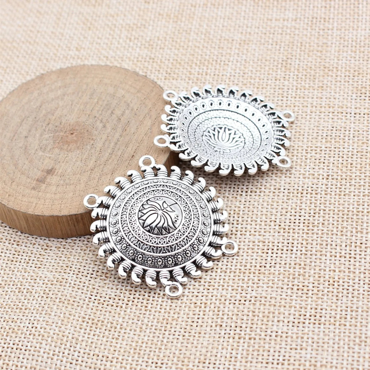41x39mm 6.9g Antique Silver Zinc Alloy Four-Hole Connector Charm for Body Chain Waist Chain Making