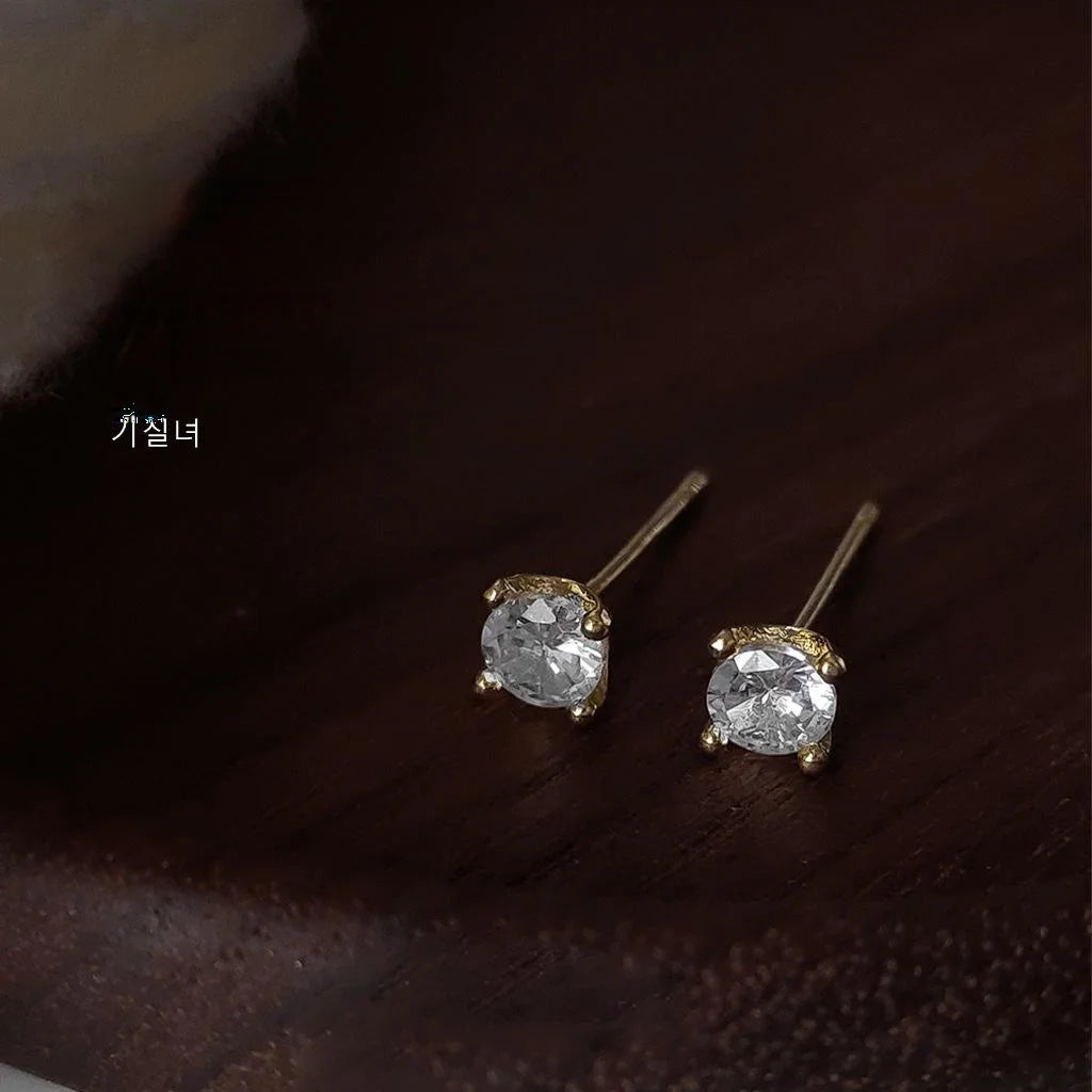 Minimalist Round Zircon Stud Earrings Silver Plated Copper Four Prong Geometric Office Jewelry
