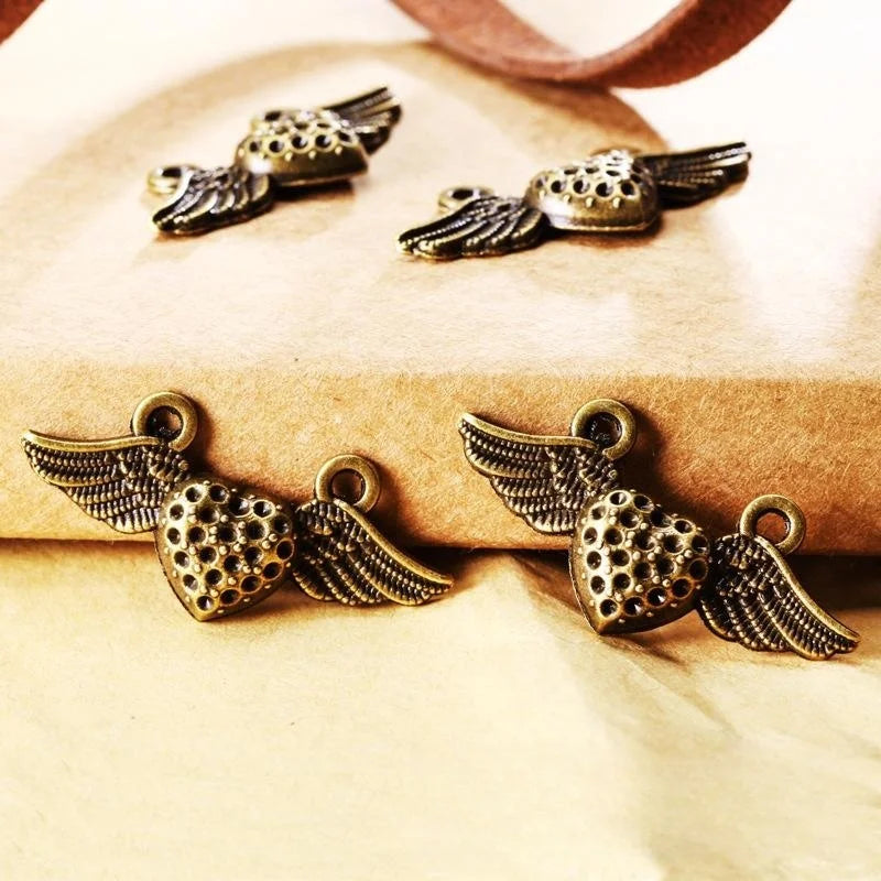 35x16MM Antique Silver Zinc Alloy Wing Heart Charm Pendant for DIY Necklace Bracelet Jewelry Making