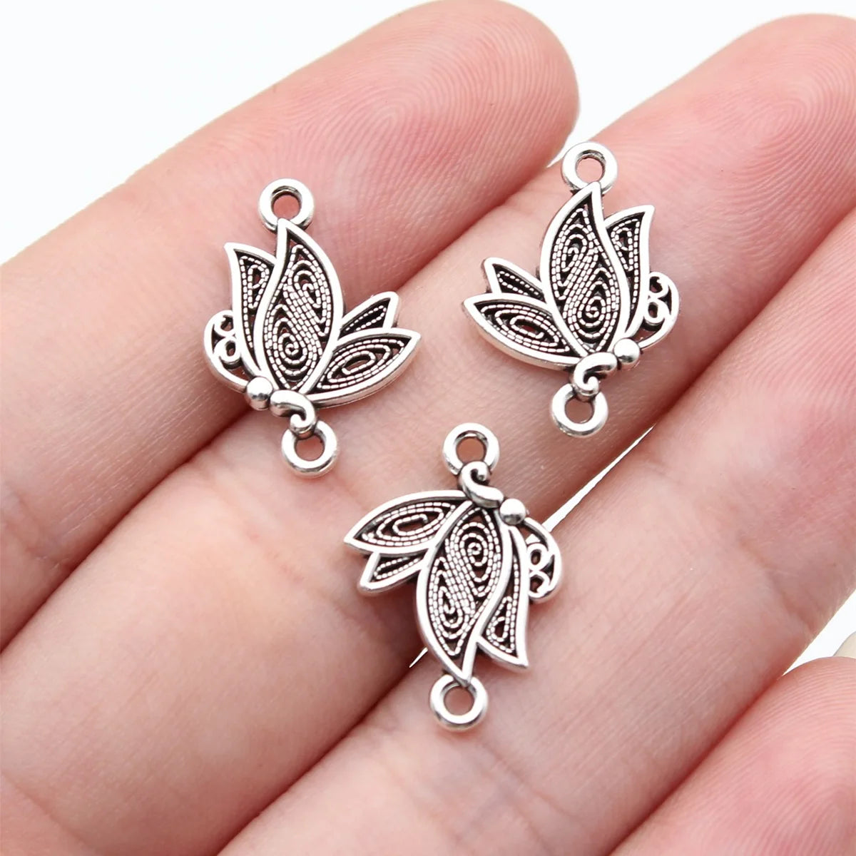 18x13mm 0.79g Antique Silver Zinc Alloy Butterfly Connector Charm for DIY Bracelet Jewelry Making