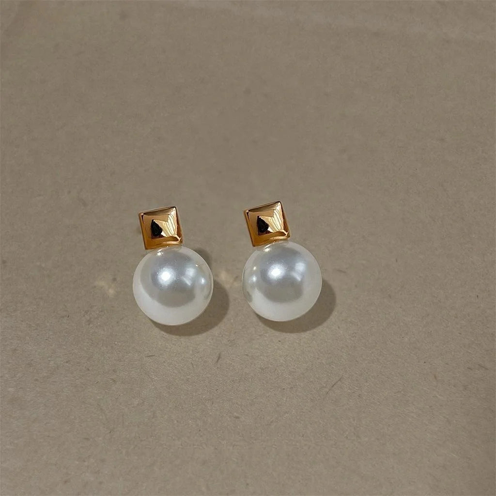Minimalist Geometric High Luster Pearl Stud Earrings Copper Elegant Office Style