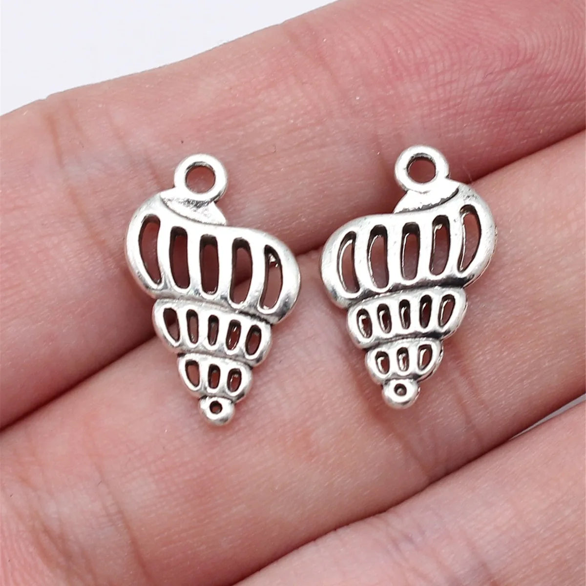 20x12mm 1.1g Antique Silver Zinc Alloy Conch Shell Charm Pendant for Bracelet Necklace DIY Jewelry
