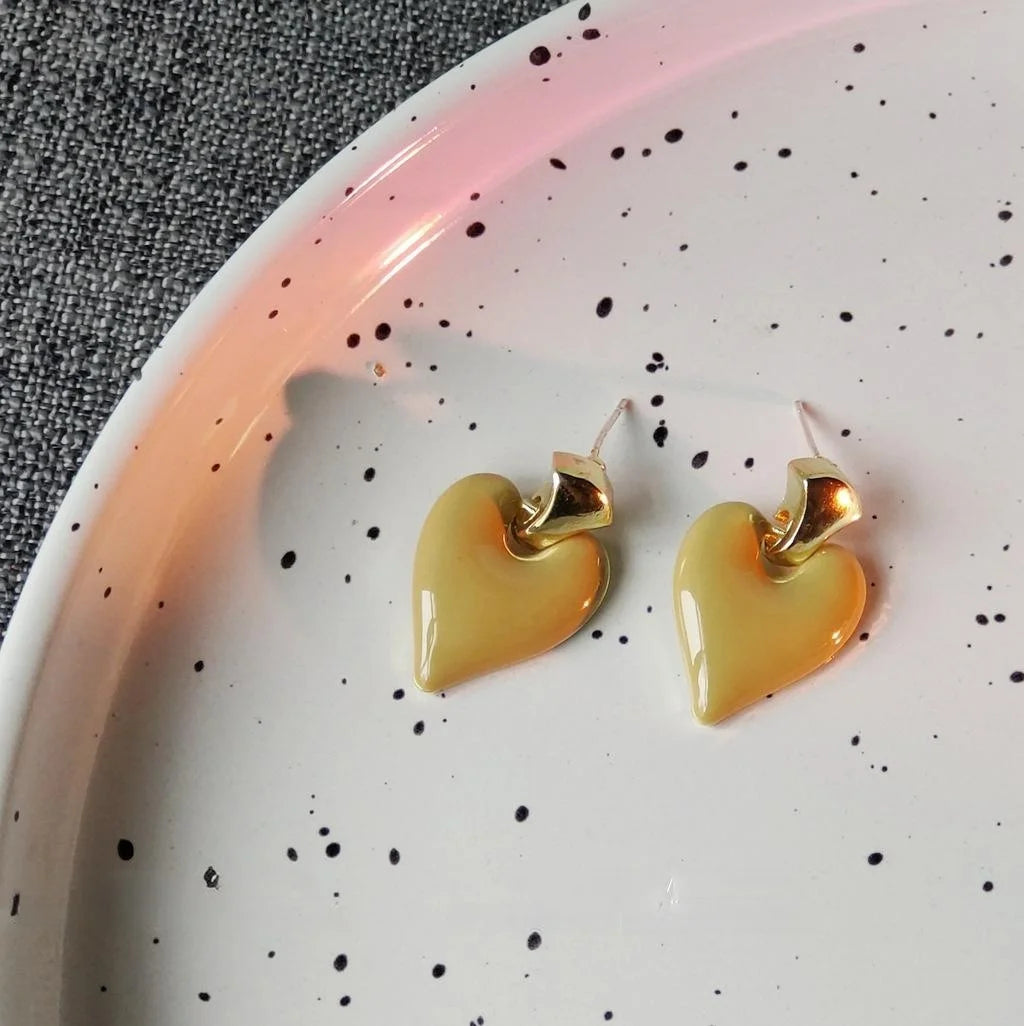Vintage 14K Plated Alloy Heart Enamel Stud Earrings