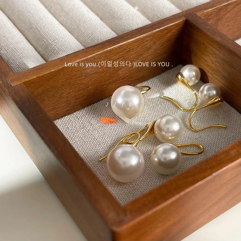Minimalist Round Glass Pearl Copper Drop Earrings For Women Premium Geometric Style